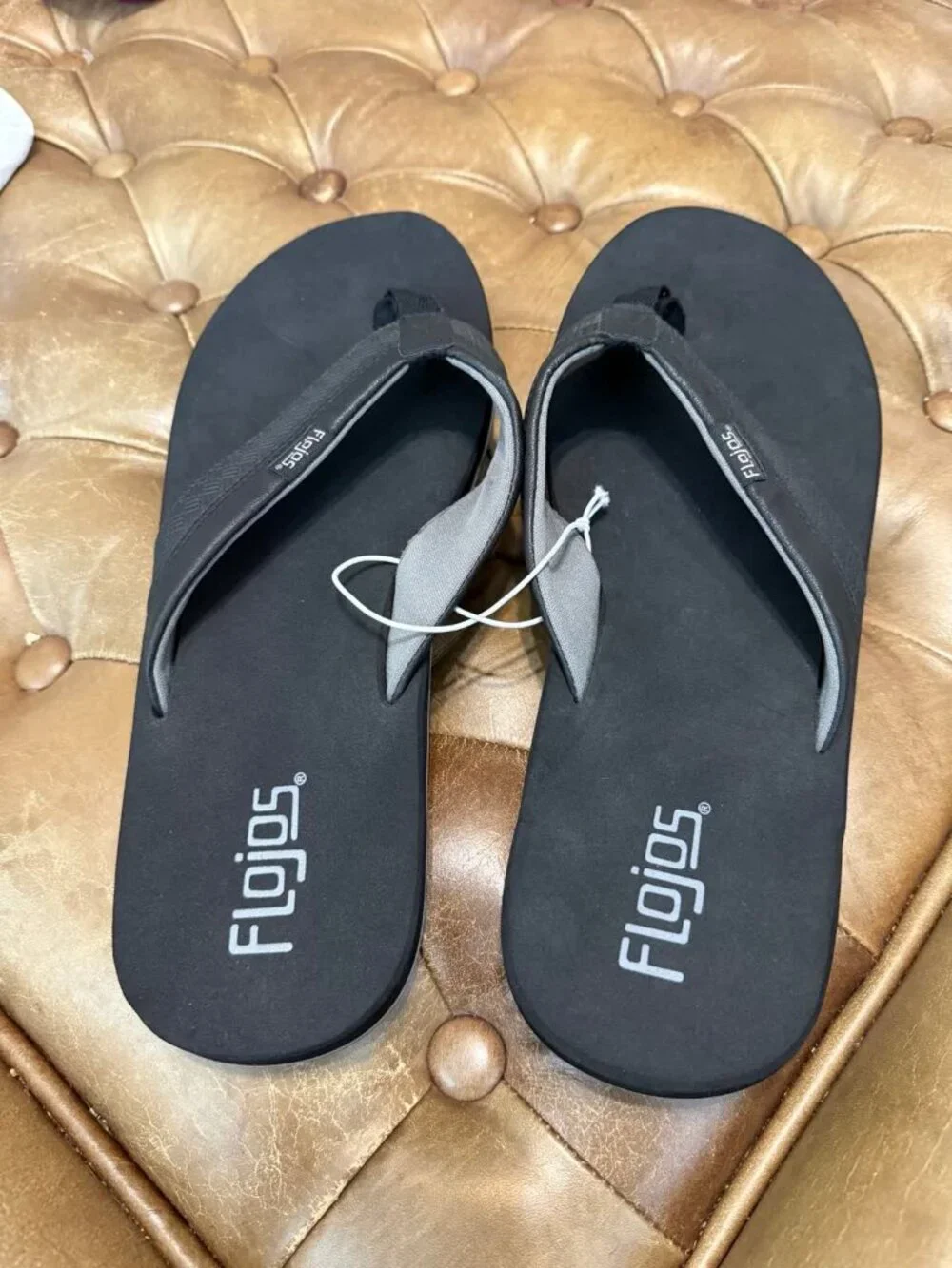 Flojos Men's Black Flip Flops Size 13 NWT